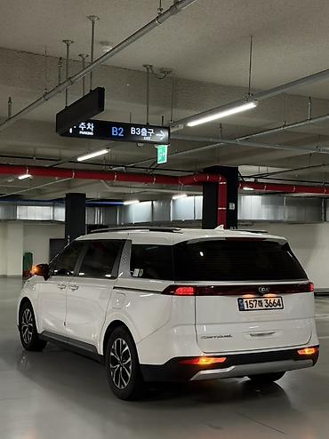 Kia: Kia Carnival: 2021 г., Минивэн — 6