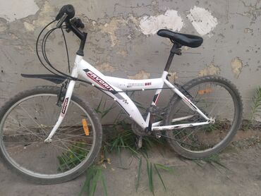 детский трёх колесный велосипед: Продаю велосипед покупали в России