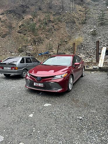 Toyota: Toyota Camry: 2020 г., 2.5 л, Вариатор, Гибрид, Седан — 5