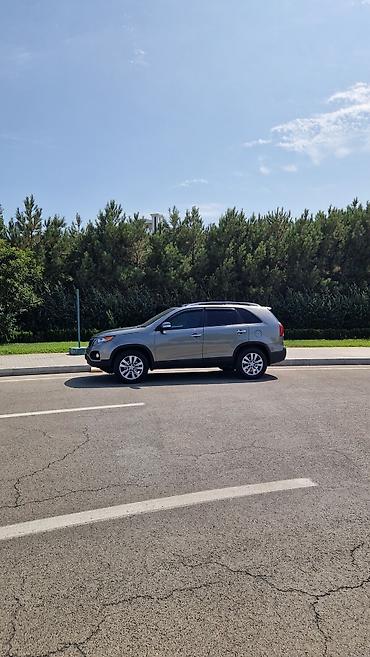 Kia: Kia Sorento: 2 l | 2010 il Ofrouder/SUV — 4