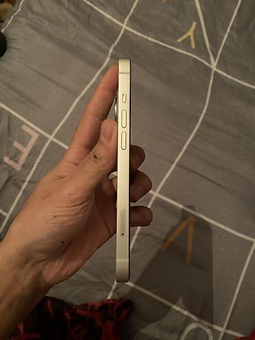 Apple iPhone: IPhone 13, Б/у, 128 ГБ, Старлайт, Зарядное устройство, Защитное стекло, Кабель, 84 % — 2