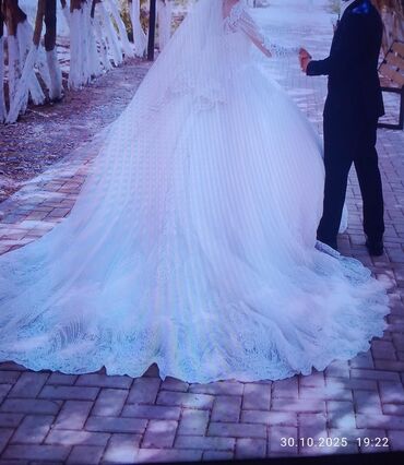 свадебные платья бишкек дордой: Свадебное платье, С фатой, Фатин, Пышное, Кружево, Б/у