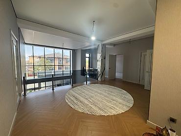 Продажа коттеджей и домов: 6 комнат и более, 300 м², Бишкек at lalafo.kg — 12 Продажа коттеджей и домов: 6 комнат и более, 300 м², Бишкек — 12