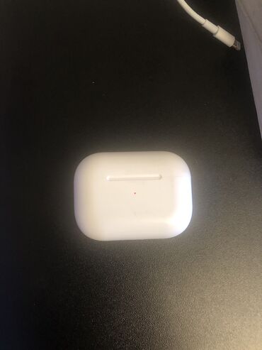 airpods baku: Salam Alykum Airpods 2 Ela veziyetdedir ustunde Usb Hediye verilcey