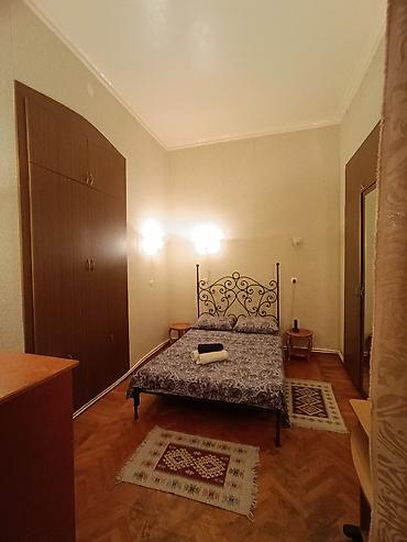 Günlük kirayə mənzillər: 2 otaqlı, Səbail r. r-nu — 5