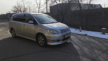 infinity fx35: Toyota Ipsum: 2003 г., 2.4 л, Автомат, Бензин, Минивэн — 10