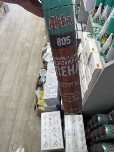 Сухие смеси и грунтовка: Многоцелевая полиуретановая монтажная пена Akfix 805. Используется для
