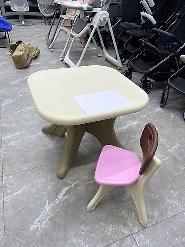 study table: Детский комплект для занятий и игр: стол + стул - Материал: прочный — 1
