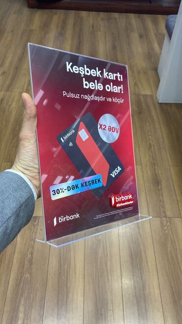 Vitrin üçün aksesuarlar: Bir başa istehsalçıdan.Məhsullarınız üçün özəl stend vitrinlər — 26