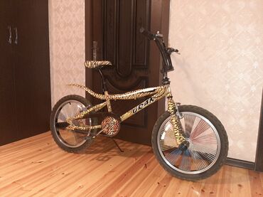 Az sürülüb,heç bir problemi yoxdur Tryuk velosipedidir,BMX,ölçüləri