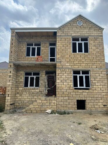 Həyət evləri və villaların satışı: Masazır 4 otaqlı, 125 kv. m, Kredit var, Təmirsiz