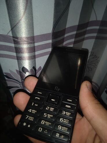 телефон поко х3: Fly DS110, Б/у, цвет - Черный
