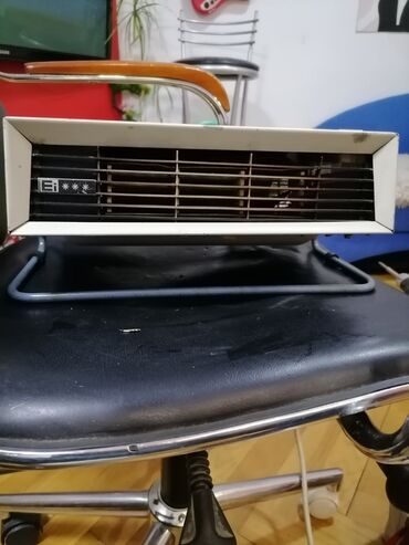 Kaloriferi: Grejalica duvaljka Mirjevo Ei Niš 2000w original kvalitetna. Dobra na lalafo.rs — 10 Kaloriferi: Grejalica duvaljka Mirjevo Ei Niš 2000w original kvalitetna. Dobra — 10