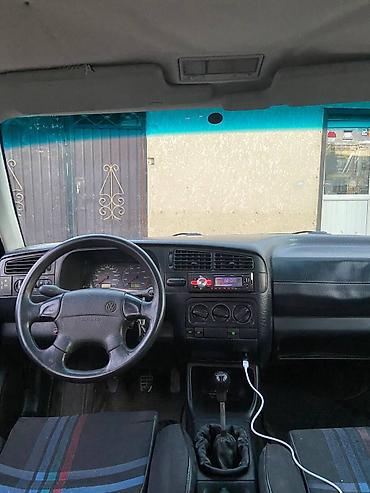 Volkswagen: Volkswagen Golf: 1993 г., 1.8 л, Механика, Бензин, Хэтчбэк — 7