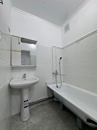 Продажа квартир: 1 комната, 38 м², Косметический ремонт — 11