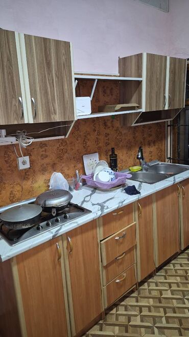 BAW: Sabunçu qəs. 2 otaqlı, 3 kv. m, Yeni təmirli