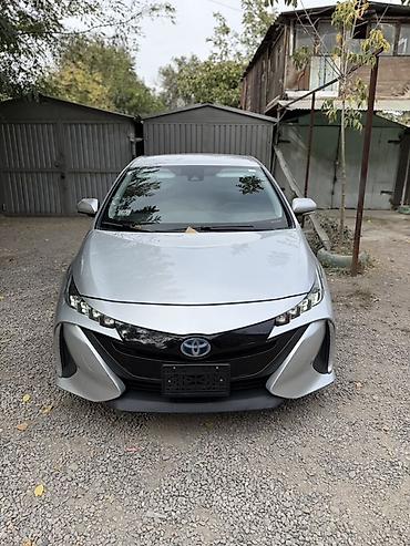 аванте 2017: Toyota Prius: 2017 г., 1.8 л, Вариатор, Гибрид, Лифтбек — 4