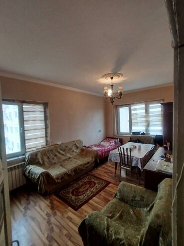 купить дом в габале: Bakı, Qaraçuxur qəs., 1 otaqlı, Köhnə tikili, m. Neftçilər, 35 kv. m