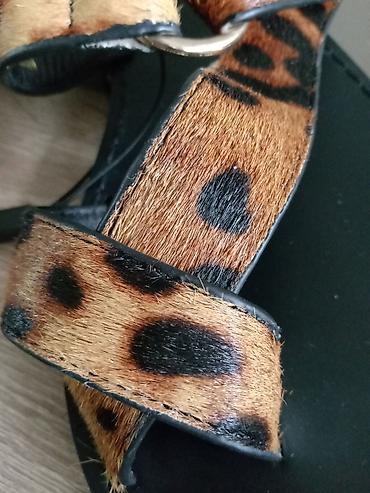 ženske sandale guess: Ženske kožne sandale sa animal printom (leopard), Premium linija. - — 2