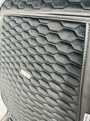 Чехлы и накидки на сиденья: Продаются универсальные, премиального качества чехлы и накидки — 19