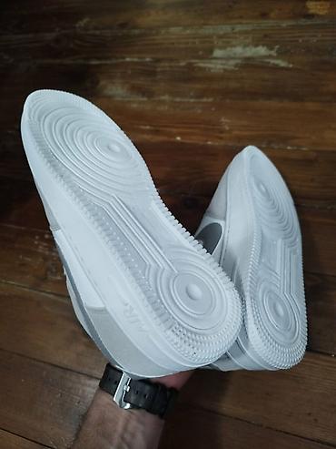 Patike: Nike patike brojevi i cena ispisana na slikama — 6