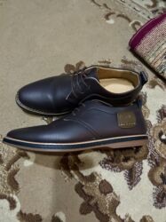 Ayaqqabılar: Kisi ucun ayaqqabi cemi 2 defe geynilib, tezedi, Turkiyeden baha — 1