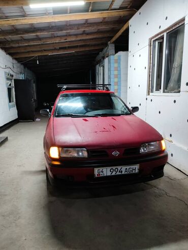 Nissan: Nissan Primera: 1995 г., 1.6 л, Механика, Бензин, Седан