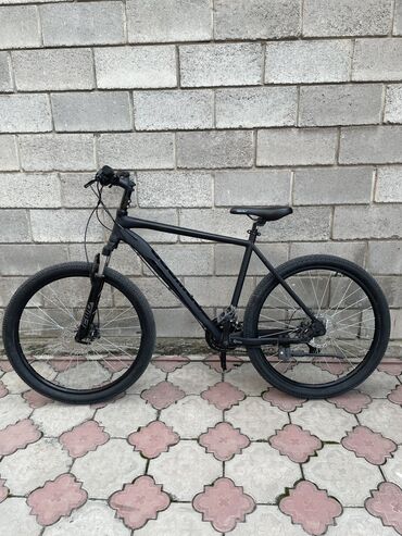 велосипед bonvi: Продается Forward Apache. Чёрный матовый. Рама 21, колеса 27.5, гидро