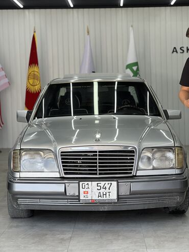 чехол для автомобиля мерседес: Mercedes-Benz W124: 1994 г., 2.2 л, Автомат, Бензин, Седан