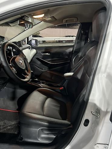 Toyota: Toyota Corolla: 2023 г., 1.8 л, Автомат, Гибрид, Седан — 7
