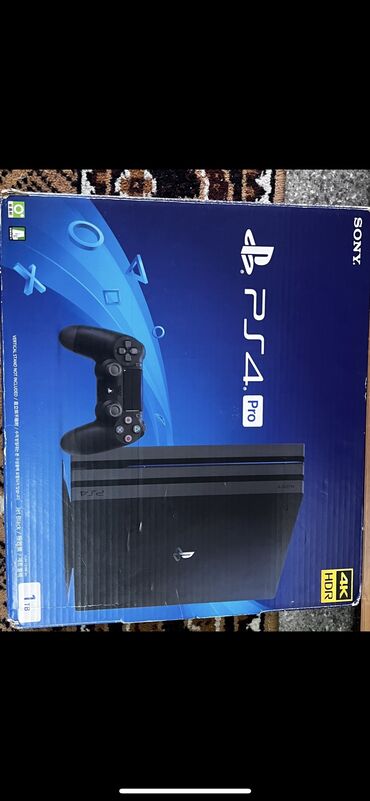 продаю сони плейстейшен 4: Продаю Sony PlayStation 4 про, 1000 гб. 3 ревизия. Приставка в