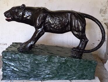 heykəllər: Leopard cekisi 100 kq el isidi