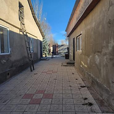 Продажа коттеджей и домов: Продается частный дом с дворовой территорией и хозяйственными — 4