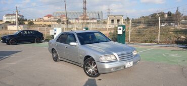 Mercedes-Benz: Mercedes-Benz C-Class (W202) sedan - Kuzov: 4 qapılı sedan, gümüşü — 2