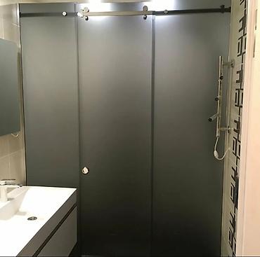 Душевые перегородки и ограждения: Душевые перегородки и зеркала на заказ, по индивидуальным размерам — 24