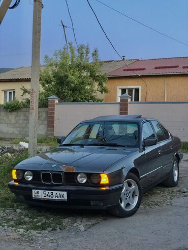 bmw x7 бишкек: BMW 520: 1989 г., 2 л, Механика, Бензин, Седан