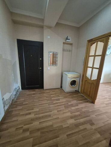 Uzunmüddətli kirayə mənzillər: Nizami rayonu,Neftçilər metrosu,Start idman kompleksinin yanında,16 — 9