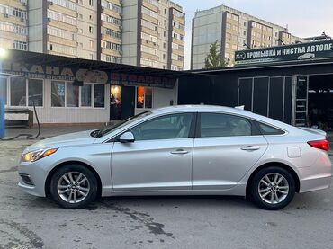продаю хюндай саната: Hyundai Sonata: 2017 г., 2.4 л, Автомат, Газ, Седан