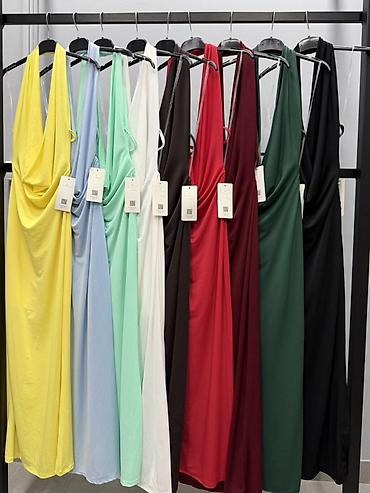 butik exit loznica: 🔥Elegantna maxi haljina sa dubokim dekolteom i otvorenim leđima ✅2400 — 7