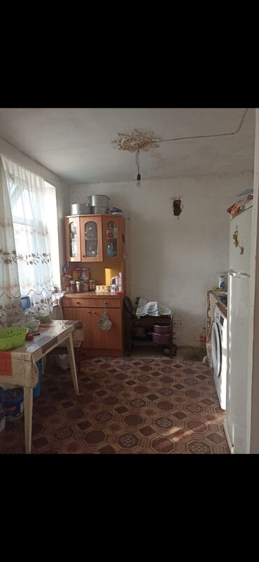 Köhnə tikili: Zeynalabdin Tağıyev, 3 otaqlı, Köhnə tikili, 42 kv. m