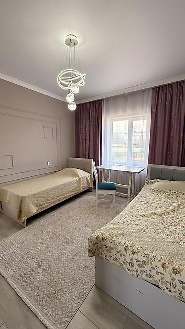 Продажа коттеджей и домов: 4 комнаты, 230 м², 4 соток, Бишкек, Учкун мкр Собственник — 9