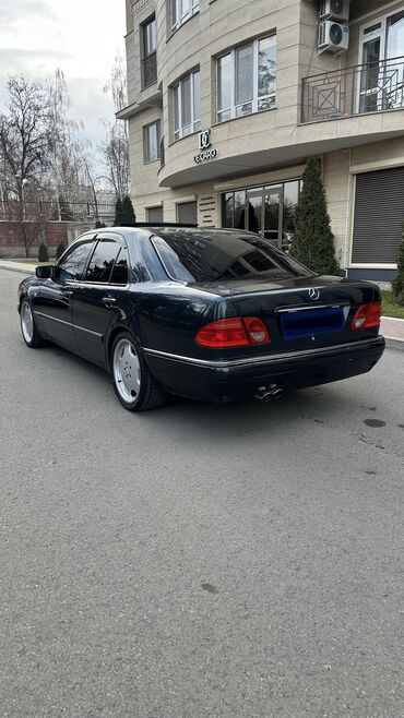 Mercedes-Benz: Mercedes-Benz E-Class: 1997 г., 4.2 л, Автомат, Бензин, Седан — 5