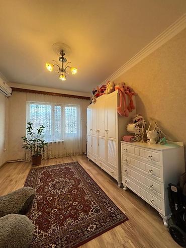 sovetskide kiraye evler: Bakı, 4 otaqlı, Köhnə tikili, m. Qara Qarayev, 105 kv. m — 4