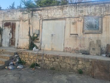 Anbar və emalatxanalar: Dərnəgüldə,7ci mikrorayonda 210 kv obyekt icarəyə verilir.Əlavə də — 5