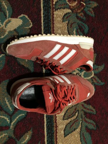 Кроссовки и спортивная обувь: Adidas zx Оригинал❗️жумушка кийгенге, көчөгө болбойт себеби