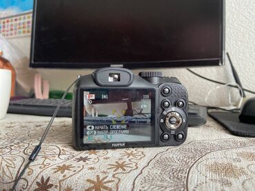 видеокамера samsung hd: Продаю фотоаппарат фирмы FUJIFILM. В хорошем состоянии. Все документы