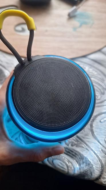 gt 750 ti: RGB işıqlı portativ Bluetooth kolon - 360° səsgücləndirici: Yuxarı — 2