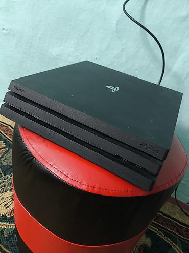 PS4 (Sony PlayStation 4): Игровая консоль Sony PlayStation 4 Pro (черная) Комплектация - — 4