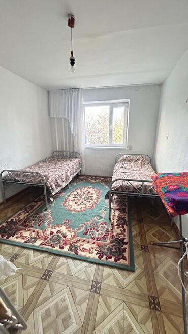 продаю дом в киргизии 1: Полдома, 36 м², 3 комнаты, Собственник