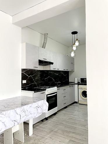 Продажа коттеджей и домов: Продаетьсядом новый с большим участком 12.6соток участок квадратный — 19